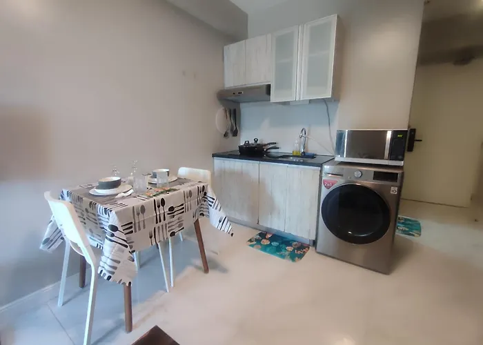 Apartamento Bp1637 Facing Pool With Balcony Near Moa Bp1637 Manila