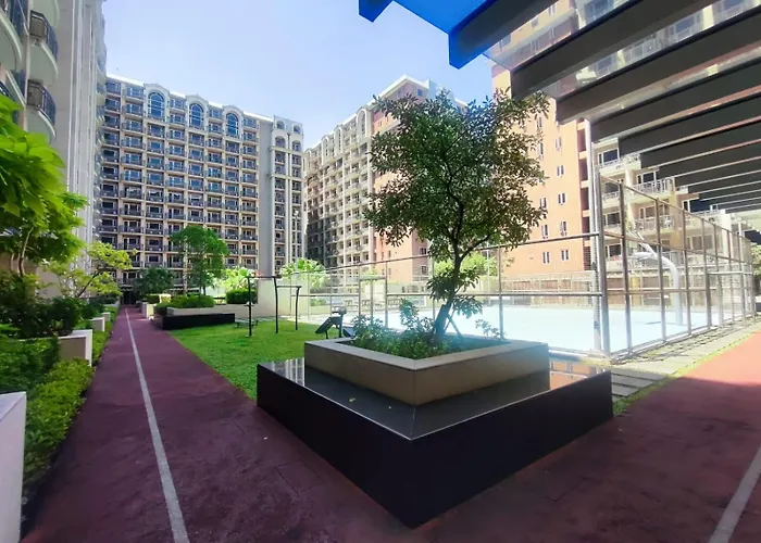 Bp1637 Facing Pool With Balcony Near Moa Bp1637 Manila