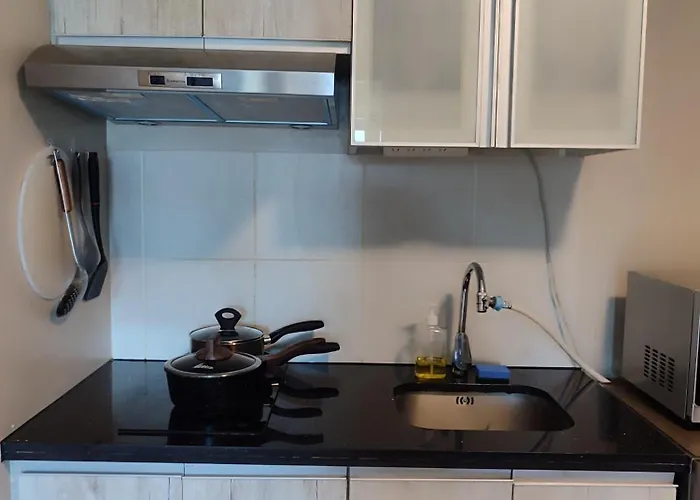 Apartamento Bp1637 Facing Pool With Balcony Near Moa Bp1637 Manila